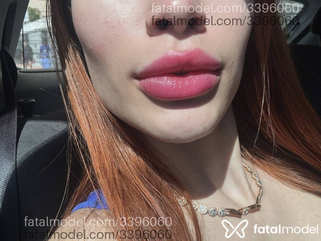 Acompanhante mulher ruiva (o) de olhos mel - ísis Acompanhante mulher ruiva (o) de olhos mel - ísis