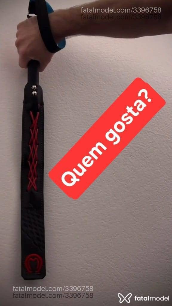 Acompanhante homem com cabelo castanho de olhos castanhos em Virtual - Gustavo Machado