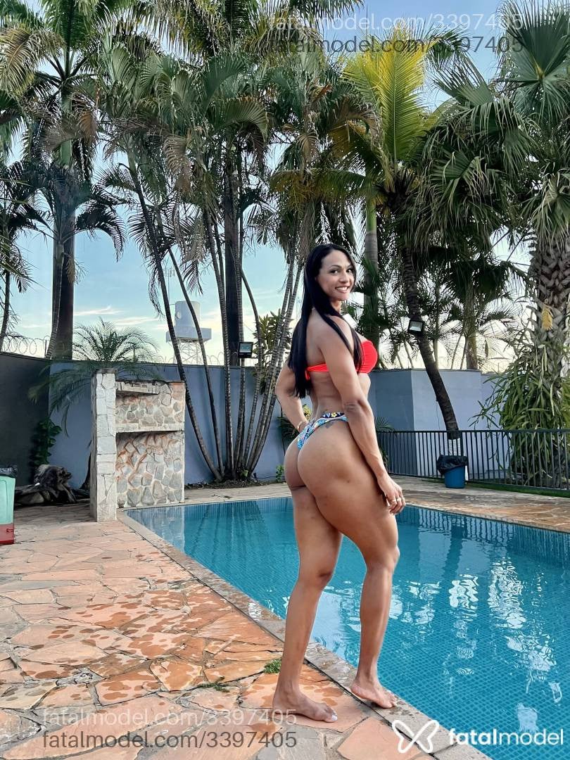 Acompanhante mulher morena (o) de olhos mel em Sinop - DayDayane