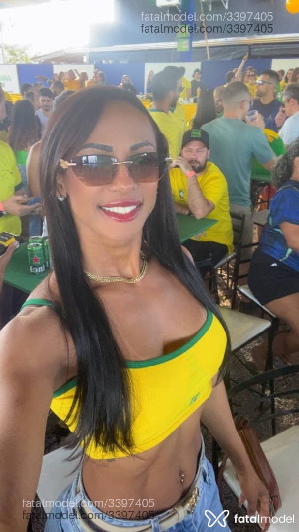 Acompanhante mulher morena (o) de olhos mel em Sinop - DayDayane