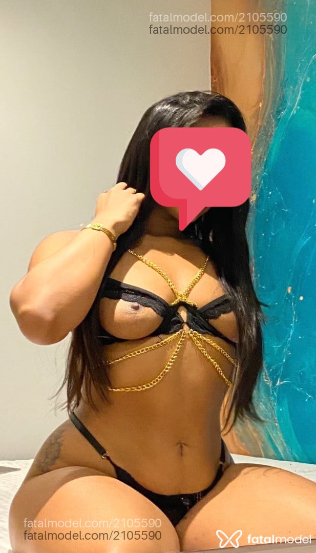 Acompanhante mulher morena (o) de olhos castanhos - Bia Lisboa