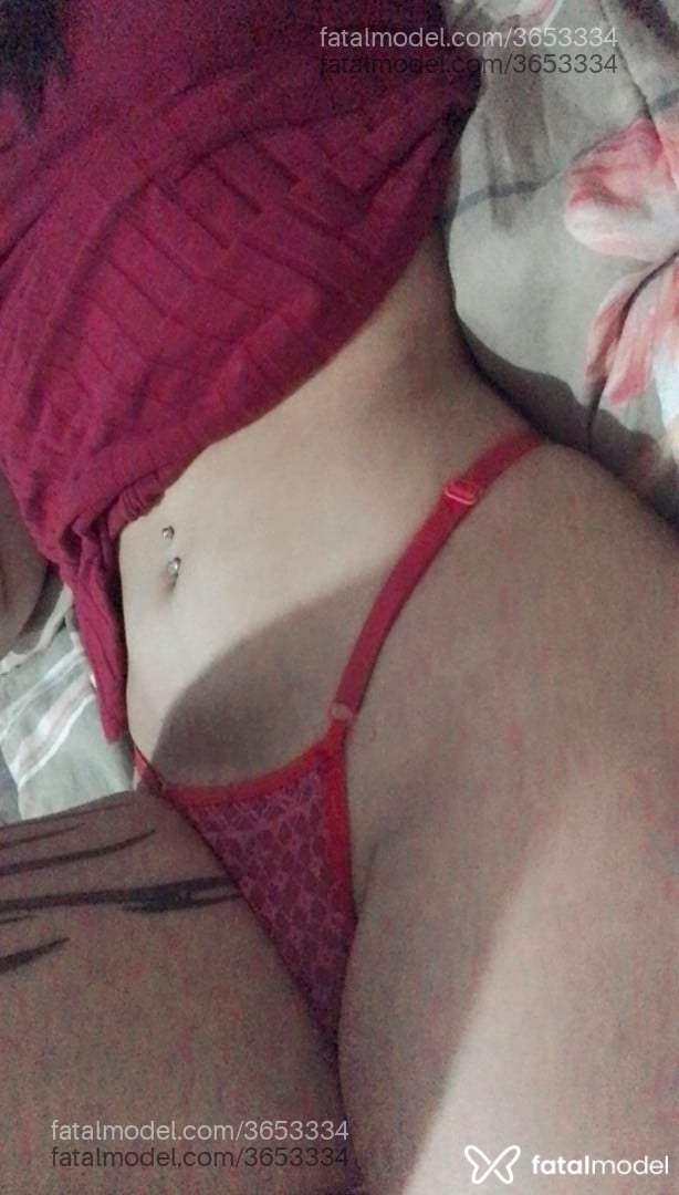Acompanhante mulher morena (o) de olhos castanhos - Juliana Shimit