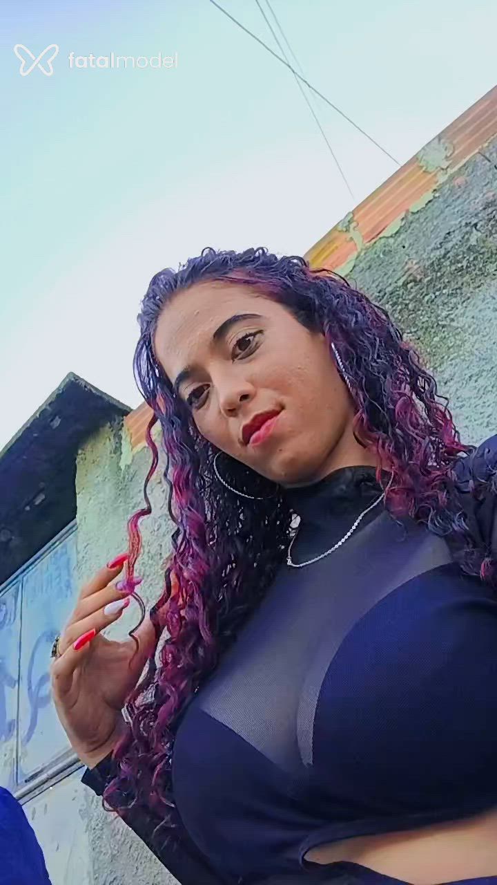 Acompanhante mulher ruiva (o) de olhos castanhos - Mariah