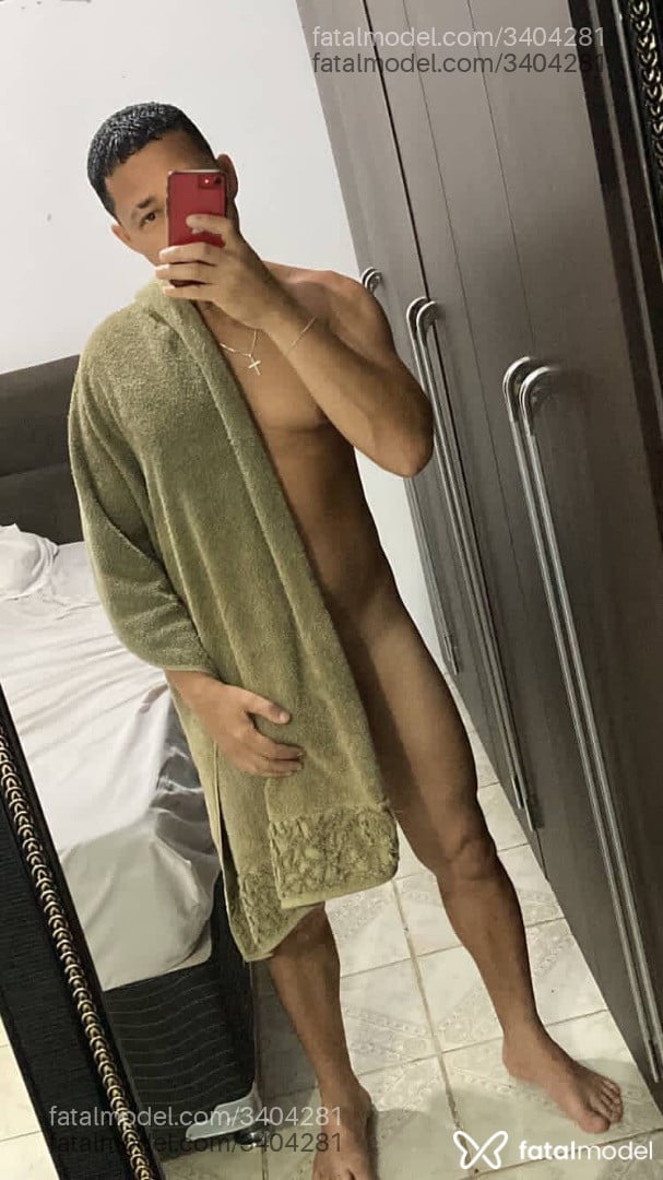 Acompanhante homem com cabelo castanho de olhos castanhos - Anderson