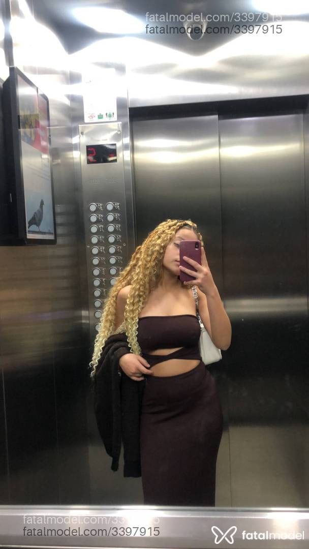 Acompanhante mulher loira (o) de olhos castanhos em São Paulo - Hanna