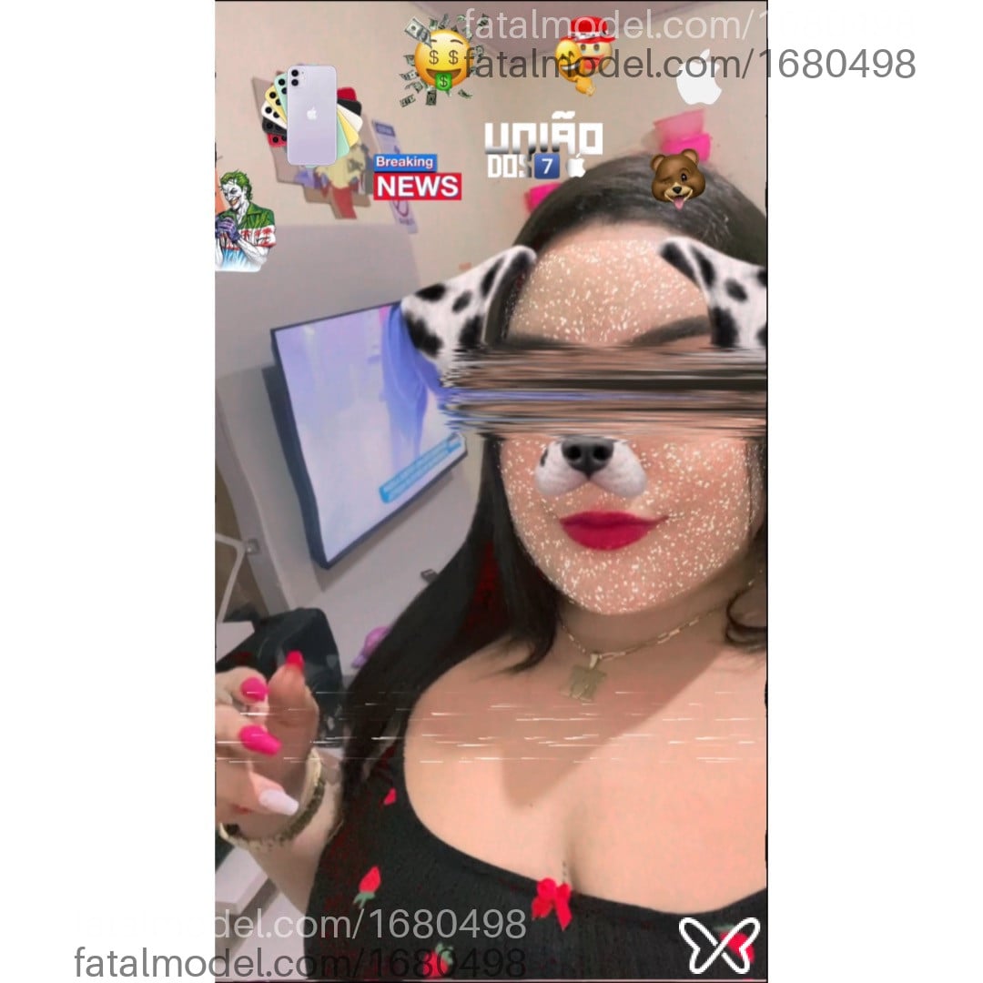 Acompanhante mulher morena (o) de olhos castanhos - Thifany Rufinno