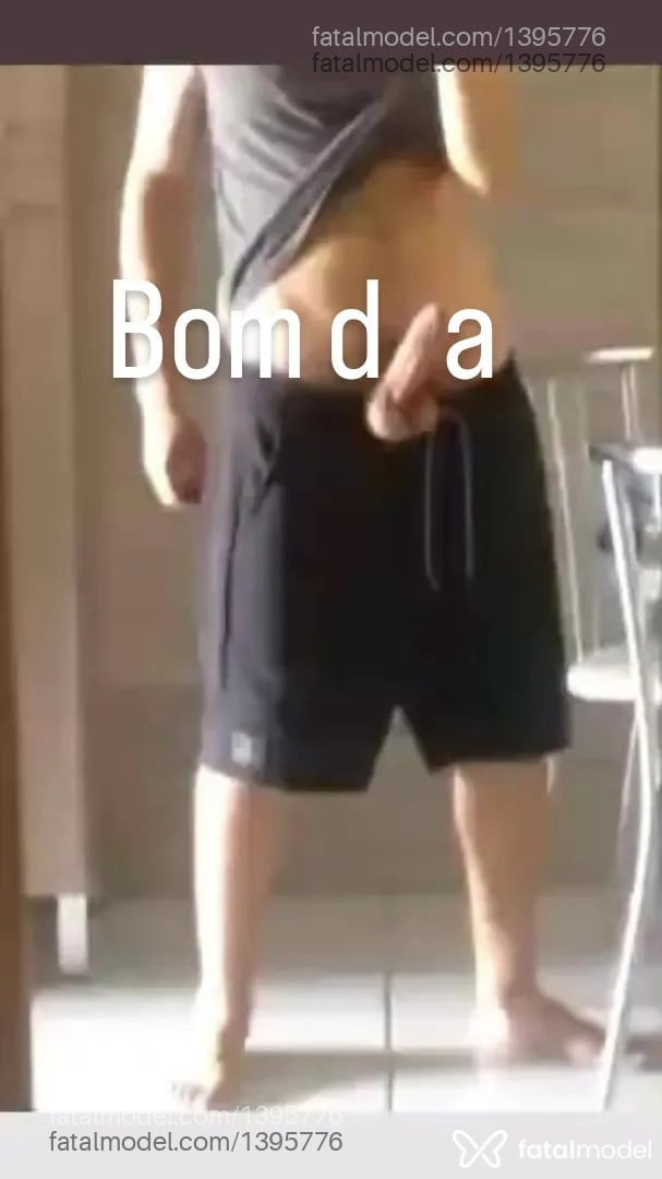 Acompanhante homem morena (o) de olhos mel - Michel
