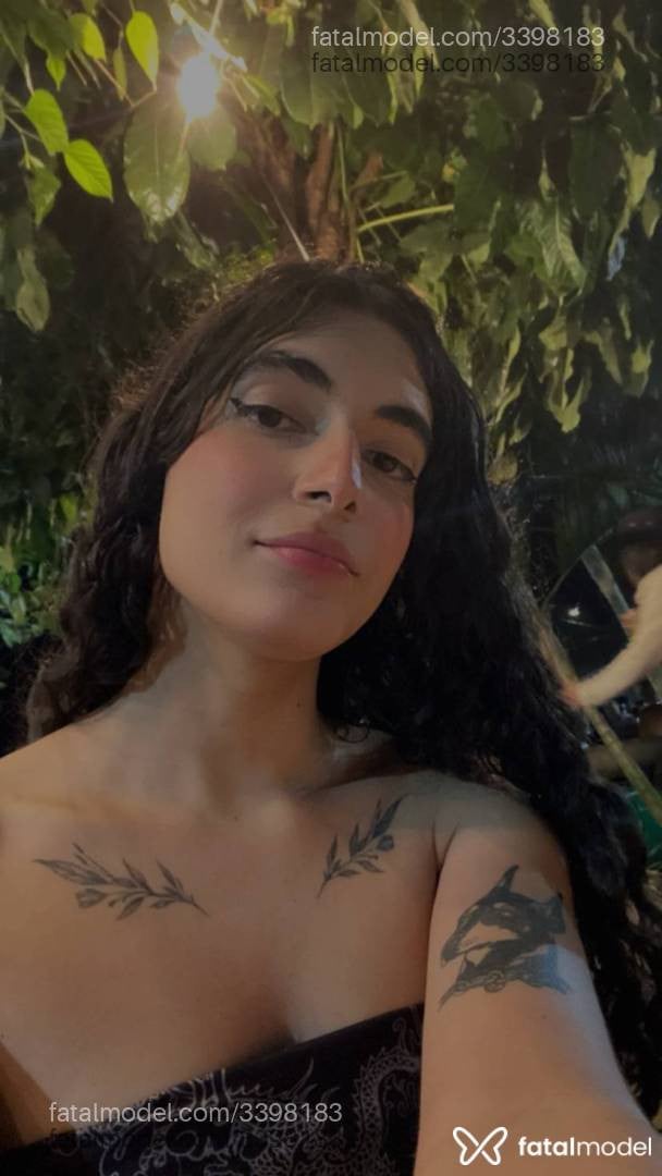 Acompanhante mulher trans morena (o) de olhos castanhos em Contagem - Manuh