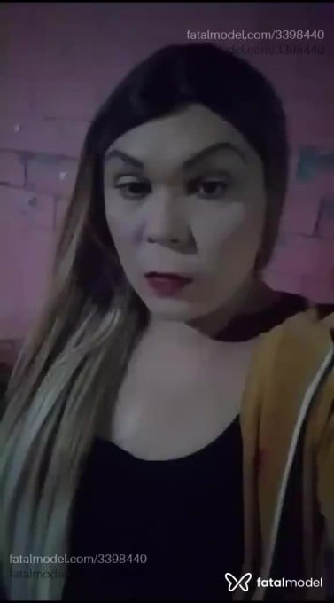 Acompanhante mulher trans loira (o) de olhos castanhos - Caroline Suzart
