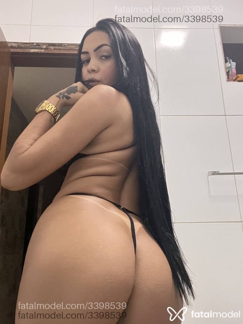Acompanhante mulher morena (o) de olhos castanhos - Luise