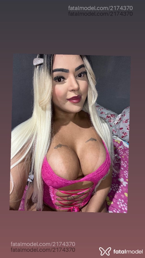 Acompanhante mulher trans loira (o) de olhos castanhos - Rayane Jesus