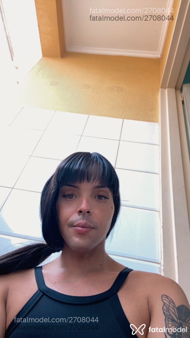 Acompanhante mulher trans morena (o) de olhos castanhos - Sophia