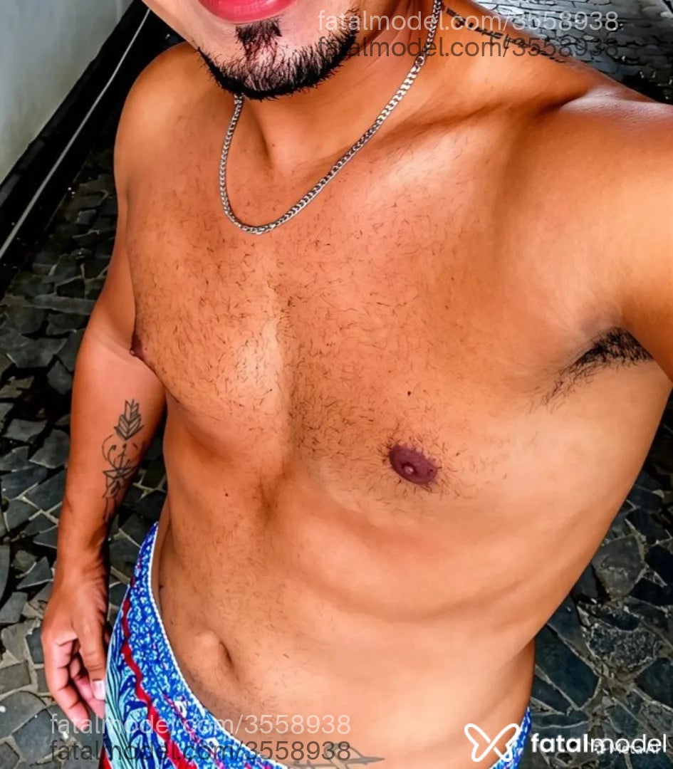 Acompanhante homem com cabelo castanho de olhos castanhos - Fernando