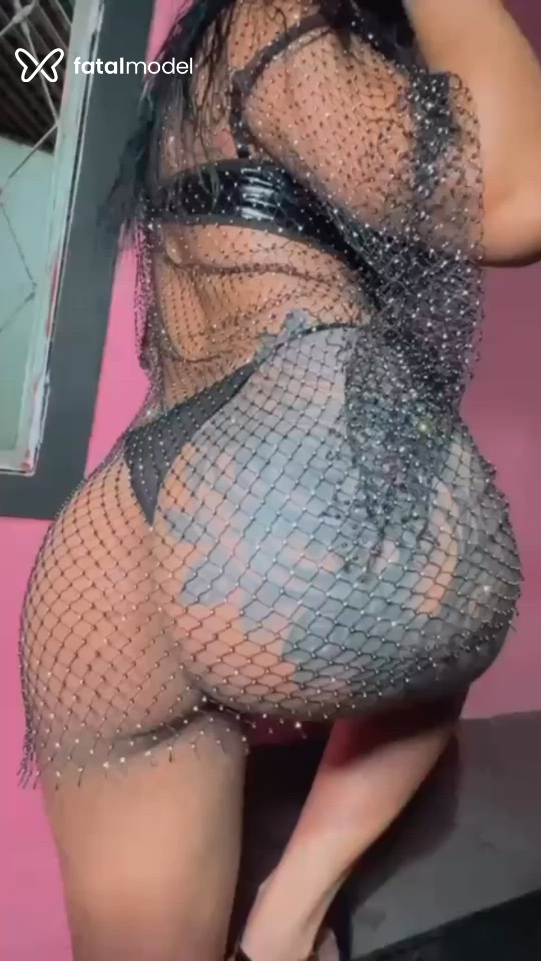 Acompanhante mulher morena (o) de olhos pretos - Juliaaah