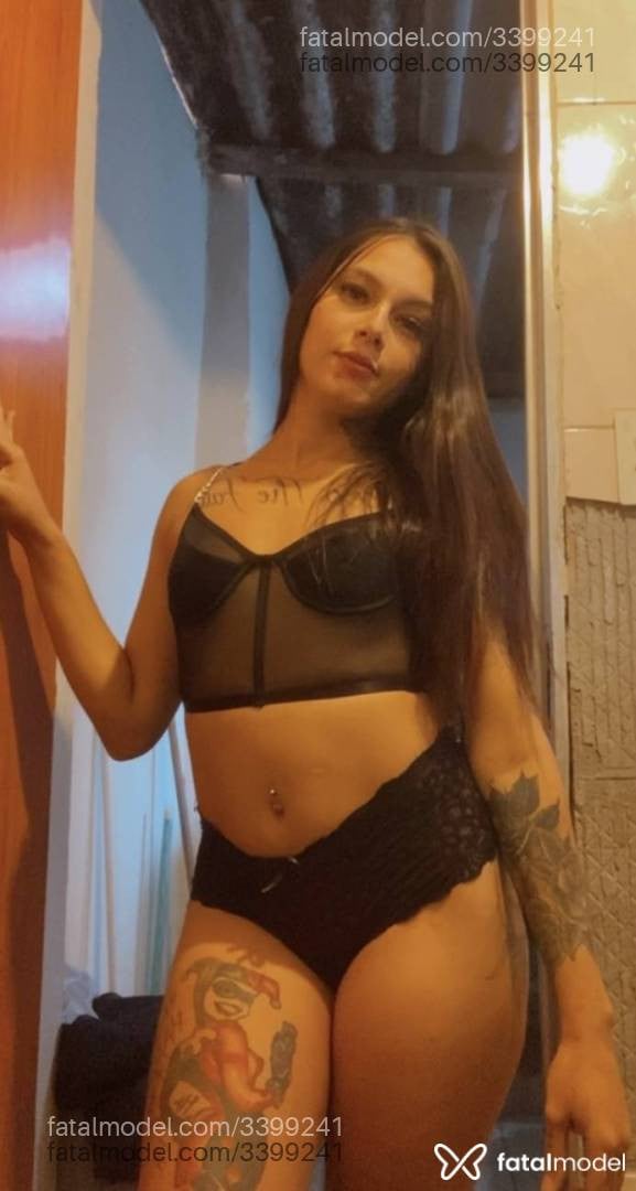 Acompanhante mulher com cabelo castanho de olhos verdes em Sapezal Acompanhante mulher com cabelo castanho de olhos verdes em Sapezal - Layla