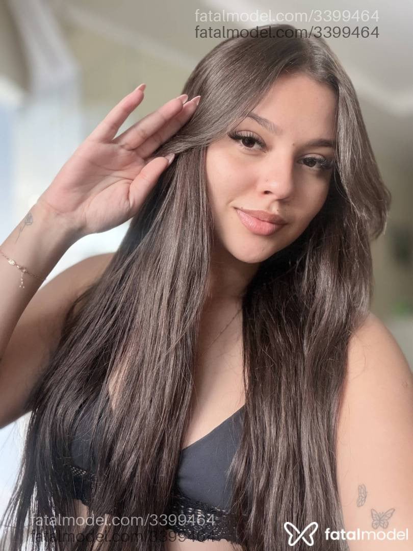 Acompanhante mulher morena (o) de olhos castanhos - Rayssa Ingrid