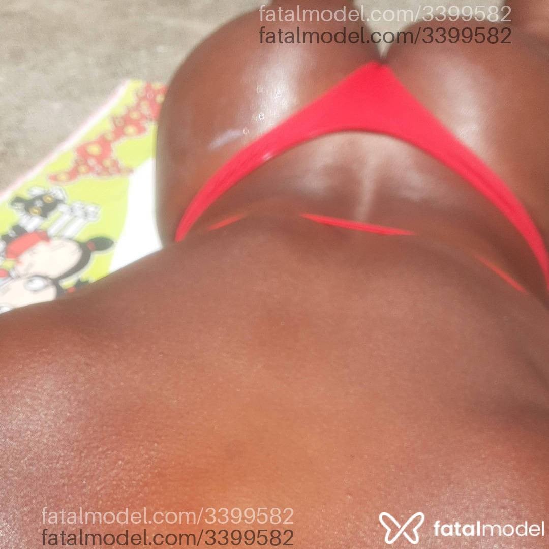Acompanhante mulher morena (o) de olhos castanhos - Bombomzinho Acompanhante mulher morena (o) de olhos castanhos - Bombomzinho