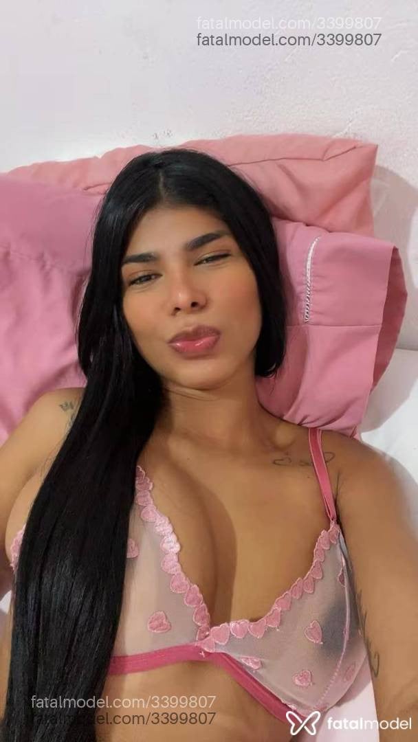 Acompanhante mulher morena (o) de olhos pretos - Rafaa