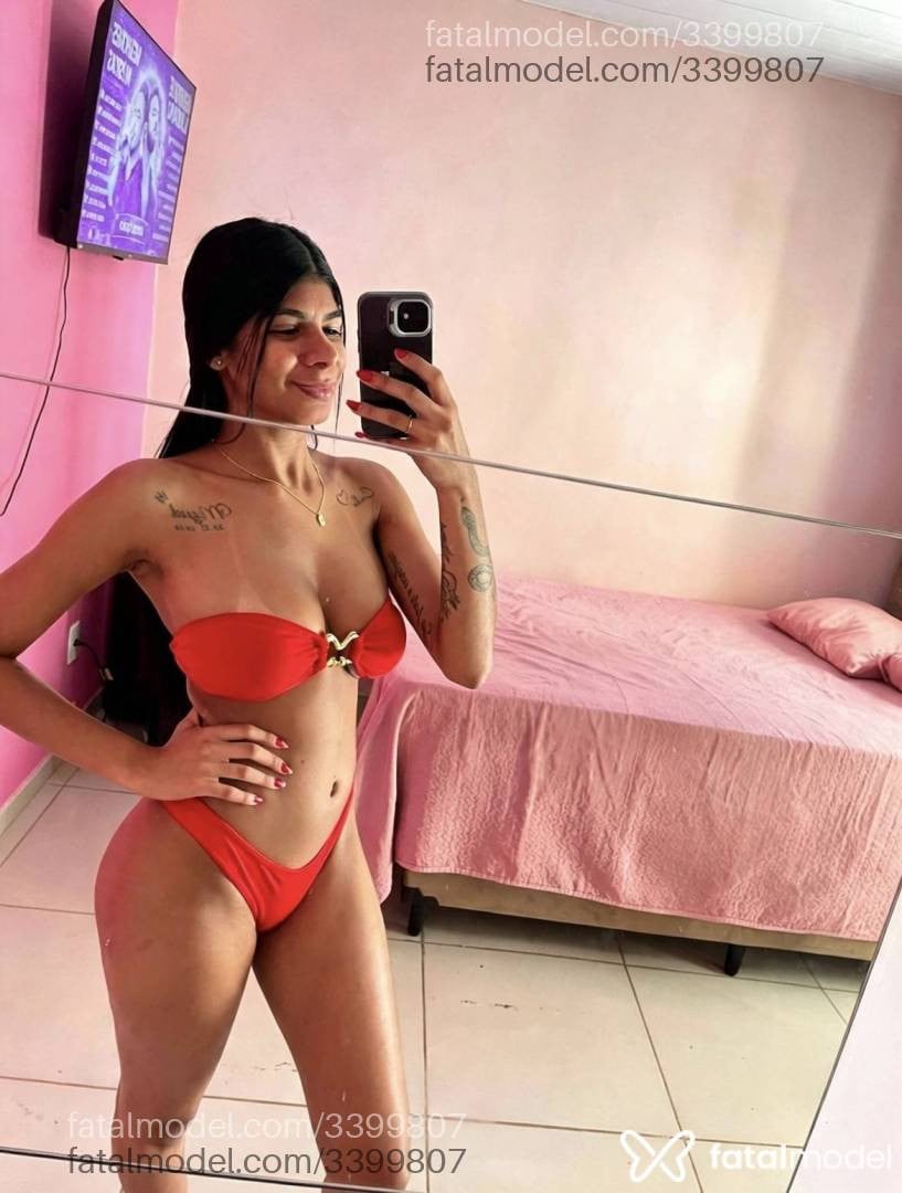 Acompanhante mulher morena (o) de olhos pretos - Rafaa