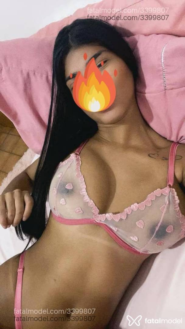 Acompanhante mulher morena (o) de olhos pretos - Rafaa