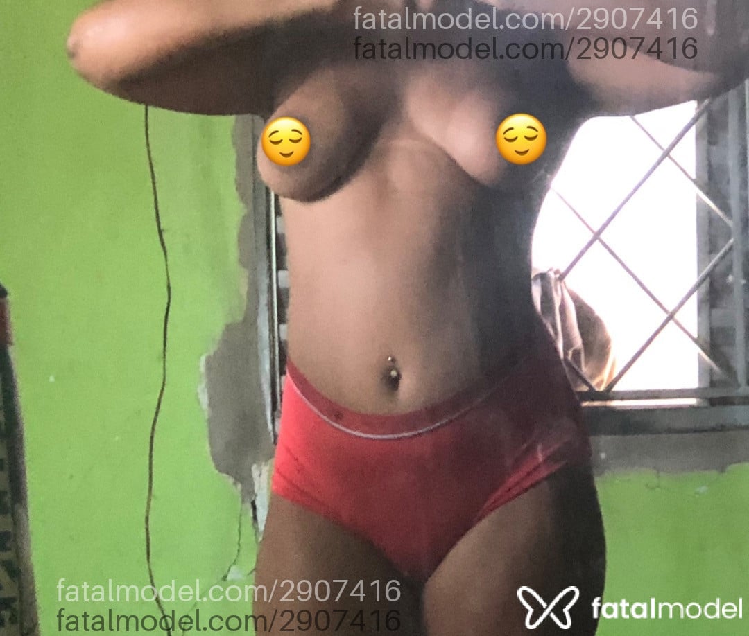 Acompanhante mulher morena (o) de olhos castanhos - Gabriela