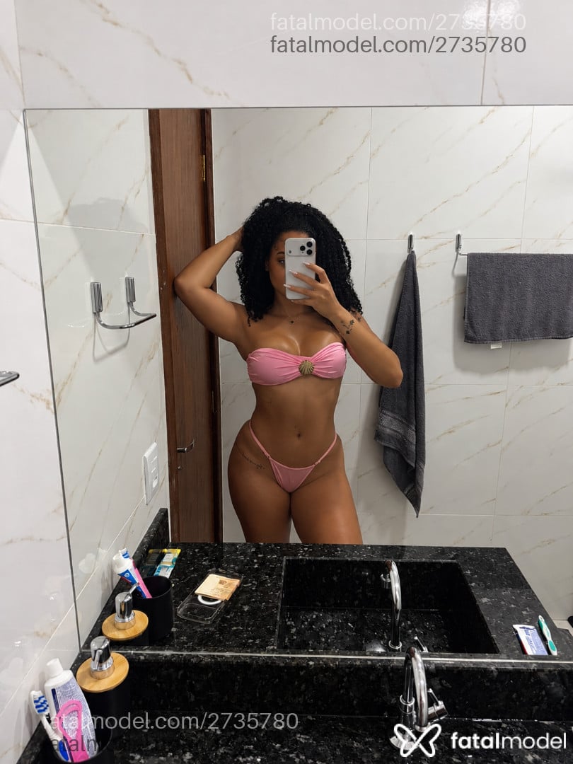 Acompanhante mulher morena (o) de olhos castanhos - Sabrina Aguiar