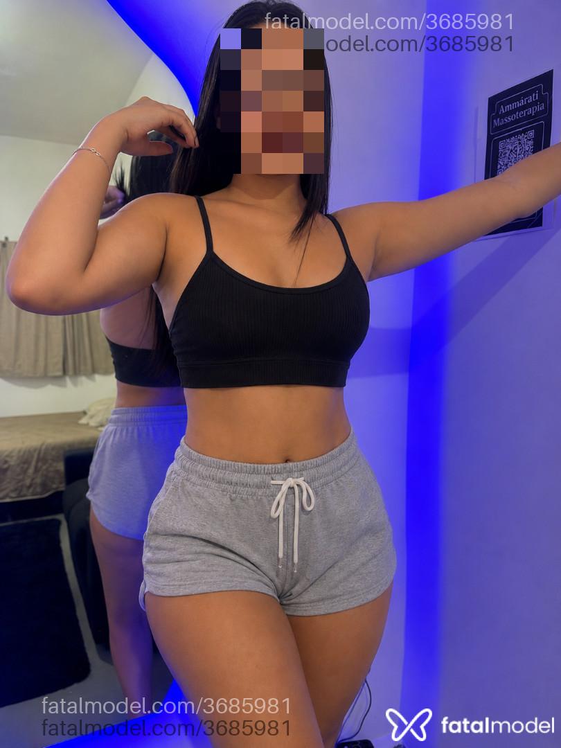 Acompanhante mulher morena (o) de olhos pretos - Babi Figueiredo
