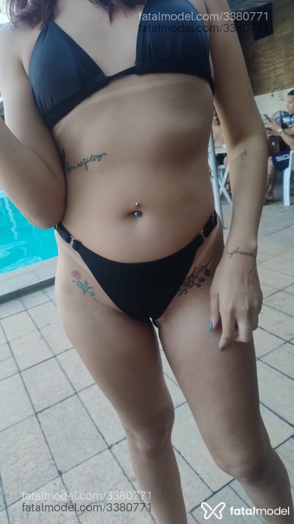 Acompanhante mulher ruiva (o) de olhos castanhos - Kyara