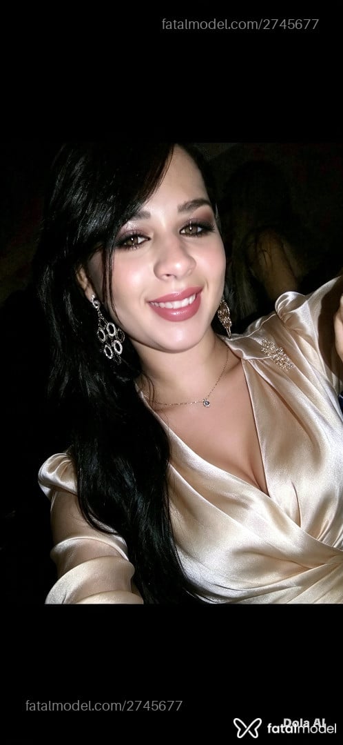 Acompanhante mulher morena (o) de olhos mel - Fernanda