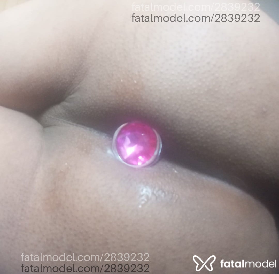 Acompanhante homem morena (o) de olhos pretos - Yuri
