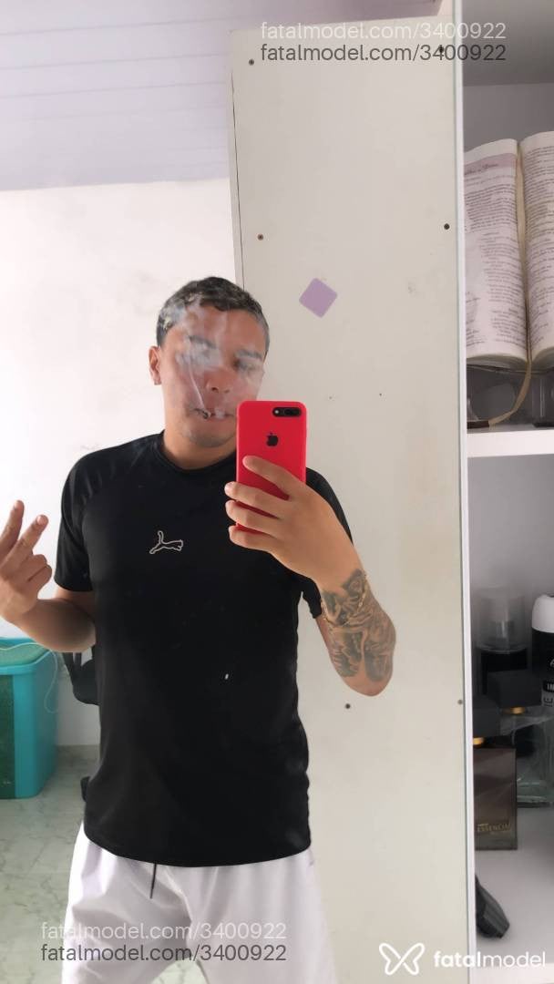 Acompanhante homem com cabelo castanho de olhos pretos em Manaus Acompanhante homem com cabelo castanho de olhos pretos em Manaus - Bernardo Silva