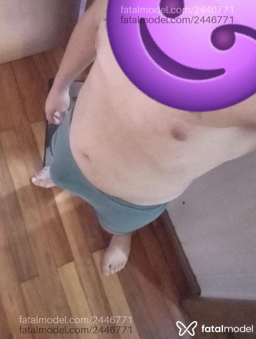 Acompanhante homem morena (o) de olhos castanhos - Alex