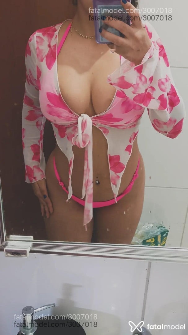 Acompanhante mulher morena (o) de olhos mel - Verônica Linsss