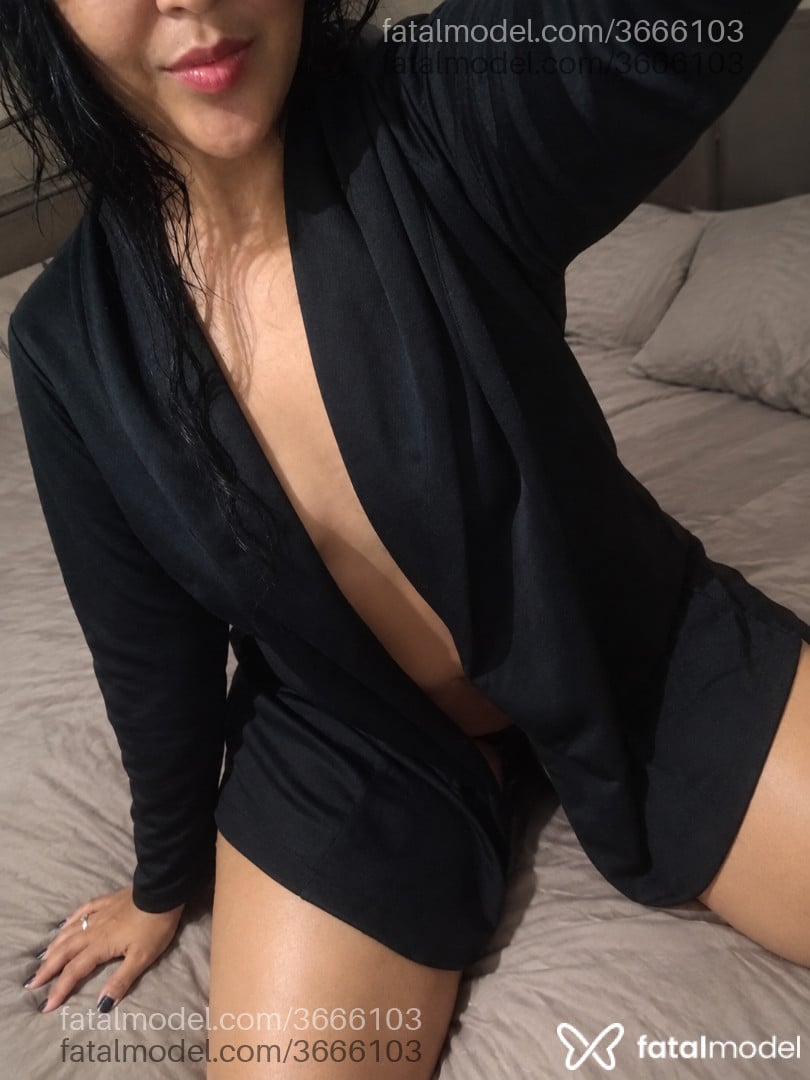 Acompanhante mulher morena (o) de olhos castanhos - Izabella Fontineli