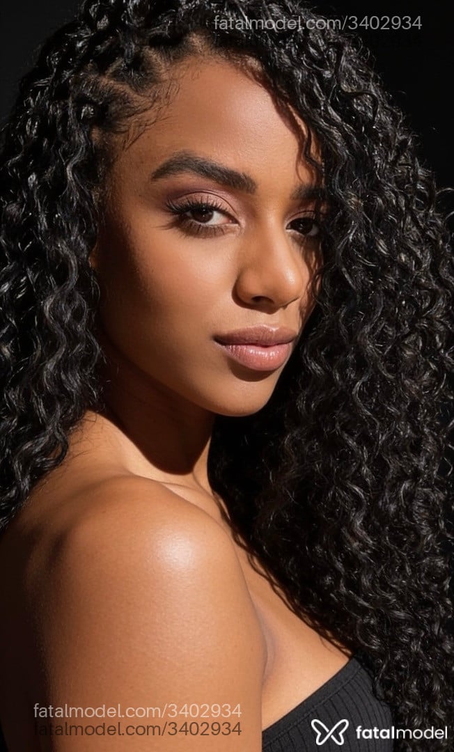 Acompanhante mulher morena (o) de olhos pretos - Agnes Luz