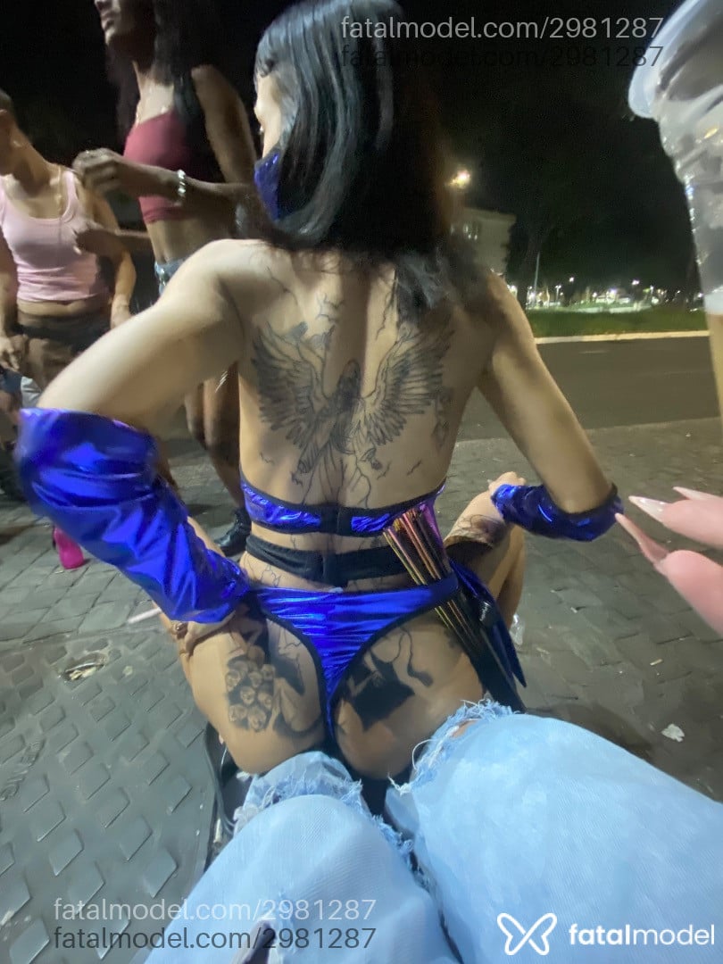 Acompanhante mulher morena (o) de olhos castanhos - Mili