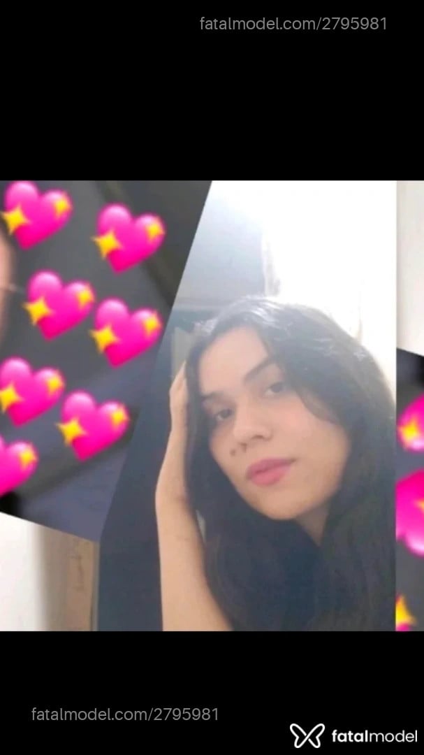 Acompanhante mulher trans morena (o) de olhos pretos - Julia Ramos