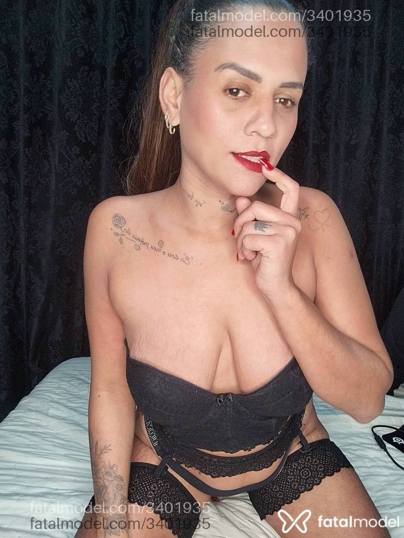 Acompanhante mulher com cabelo castanho de olhos castanhos em Maringá - Belaangels