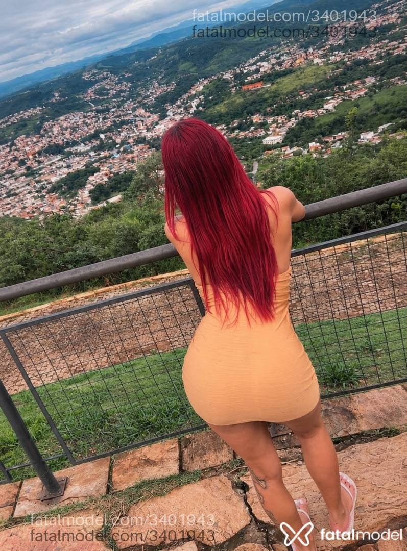 Acompanhante mulher ruiva (o) de olhos castanhos - Stheffanny