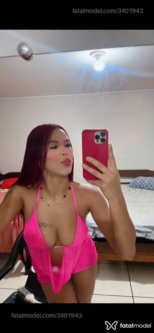 Acompanhante mulher ruiva (o) de olhos castanhos - Stheffanny