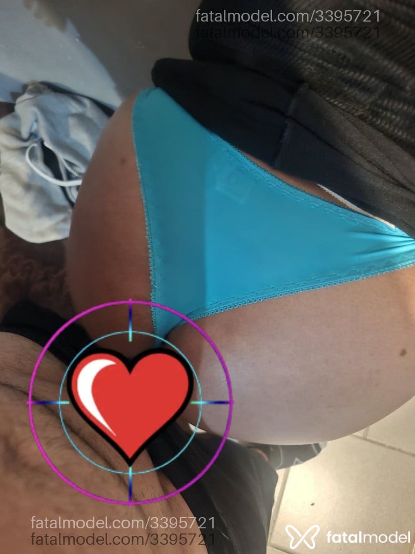 Acompanhante mulher com cabelo castanho de olhos mel - Kemy