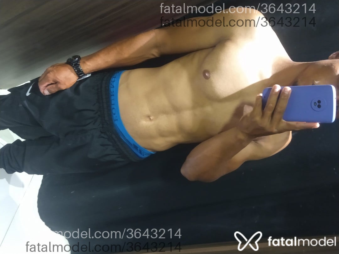 Acompanhante homem morena (o) de olhos pretos - Ribeirinho