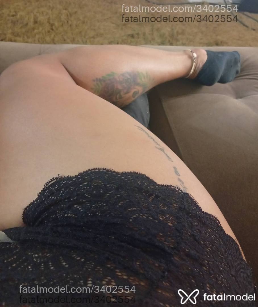 Acompanhante mulher morena (o) de olhos castanhos - Tainá Souza