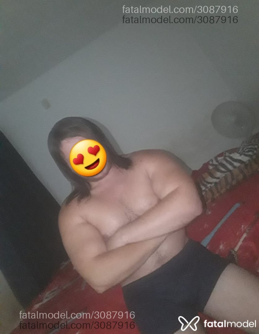 Acompanhante homem com cabelo castanho de olhos verdes - Garotovip Acompanhante homem com cabelo castanho de olhos verdes - Garotovip