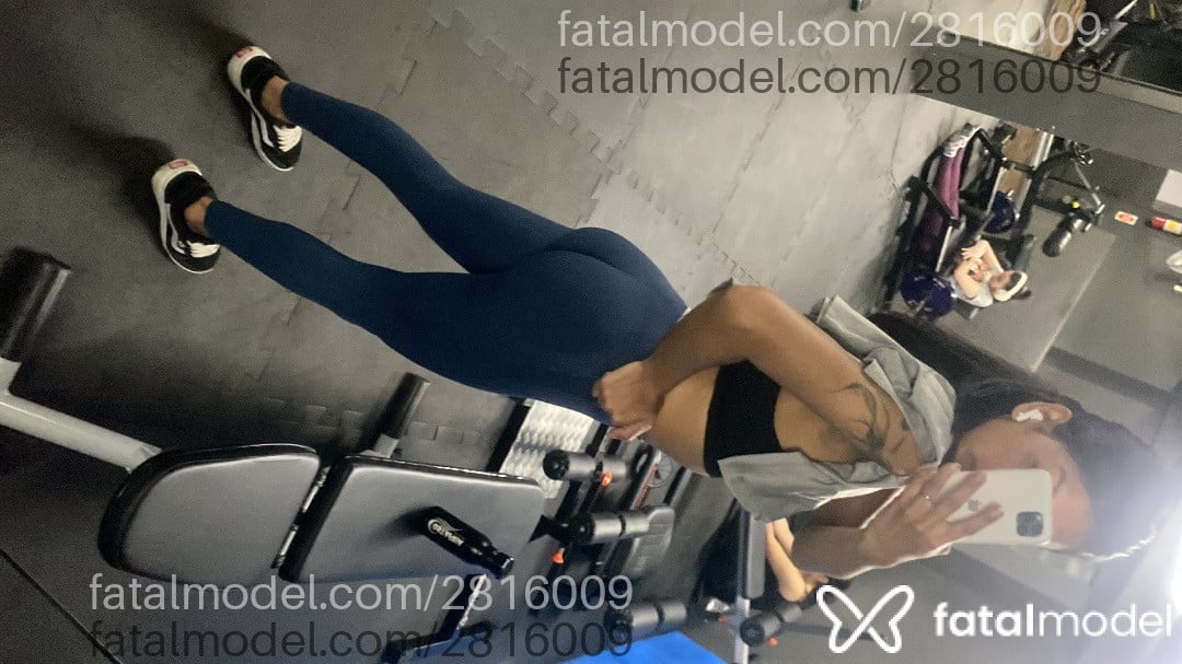 Acompanhante mulher morena (o) de olhos castanhos - Katarina