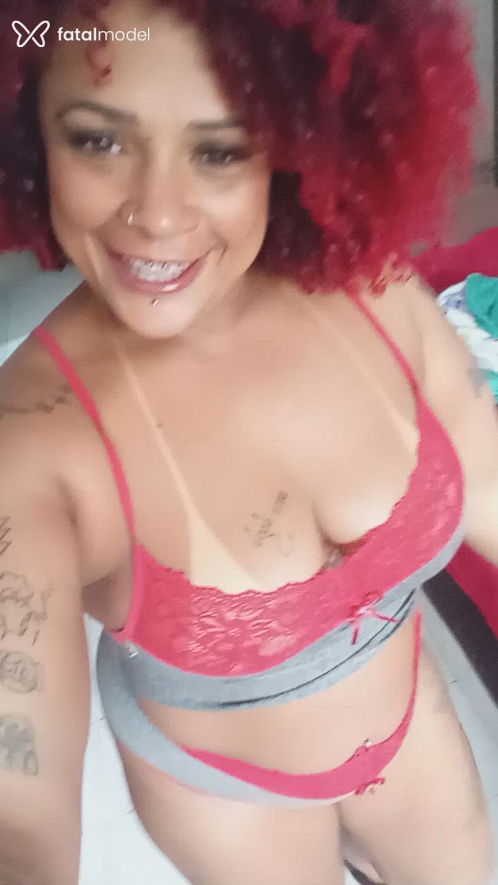 Acompanhante mulher ruiva (o) de olhos castanhos - Rayssa Ribeiro Acompanhante mulher ruiva (o) de olhos castanhos - Rayssa Ribeiro