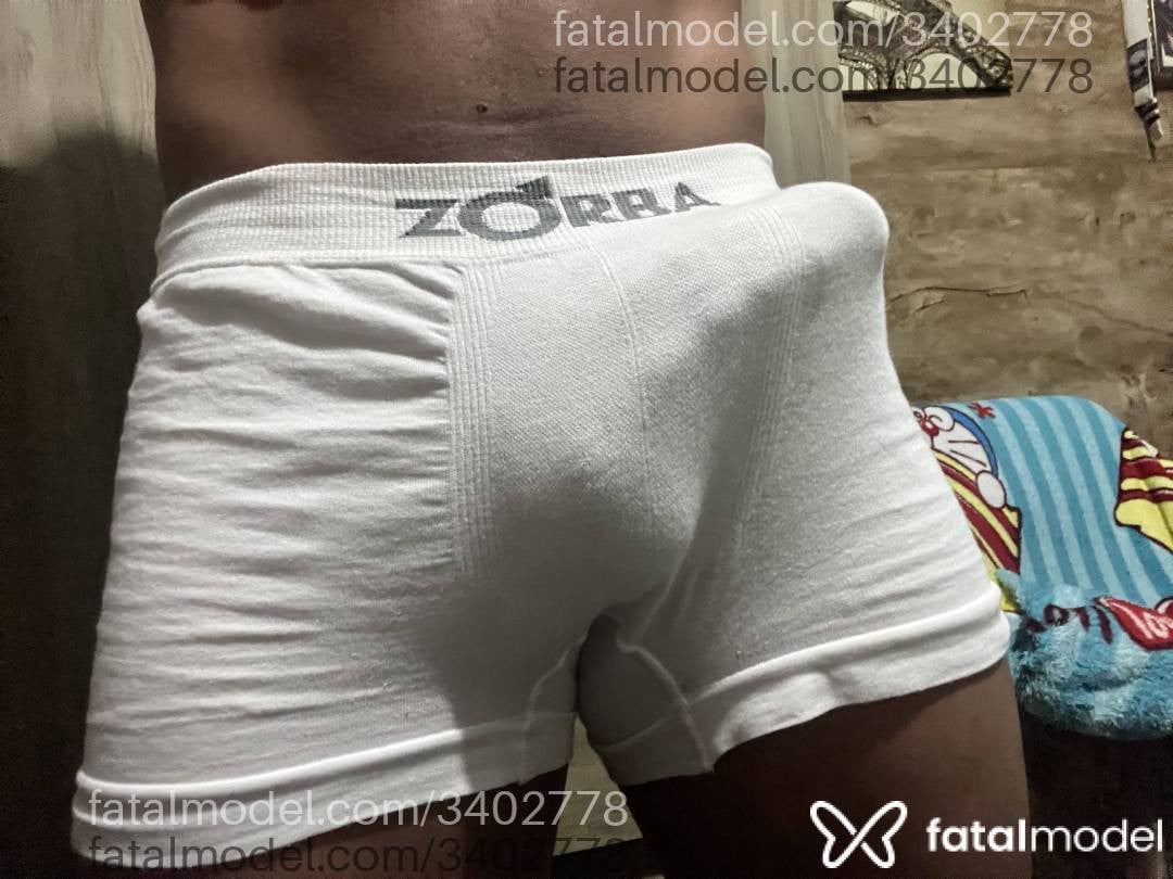 Acompanhante homem morena (o) de olhos castanhos - Thiago