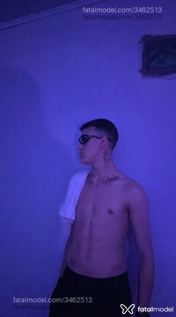 Acompanhante homem morena (o) de olhos mel - Gaurioca