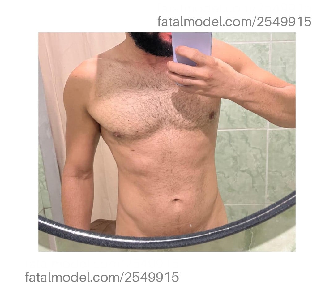 Acompanhante homem com cabelo castanho de olhos castanhos - Daemon Sousa