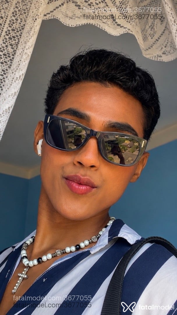 Acompanhante homem morena (o) de olhos castanhos - Guttin